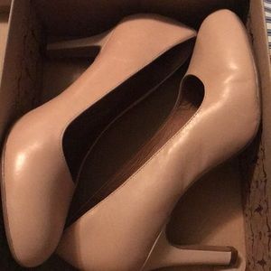 NIB Clarks Heels